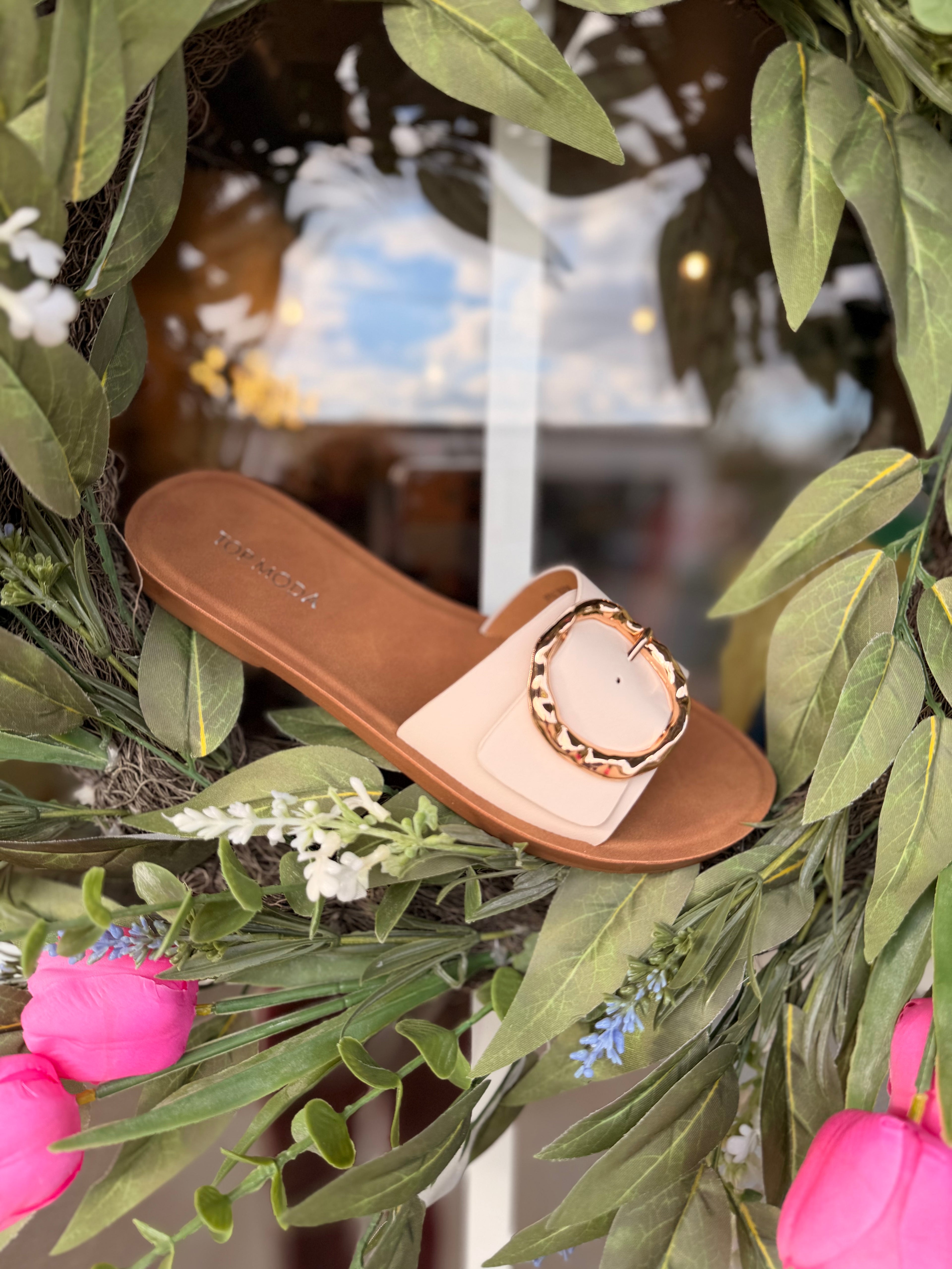 Ivory Stay Golden Sandal