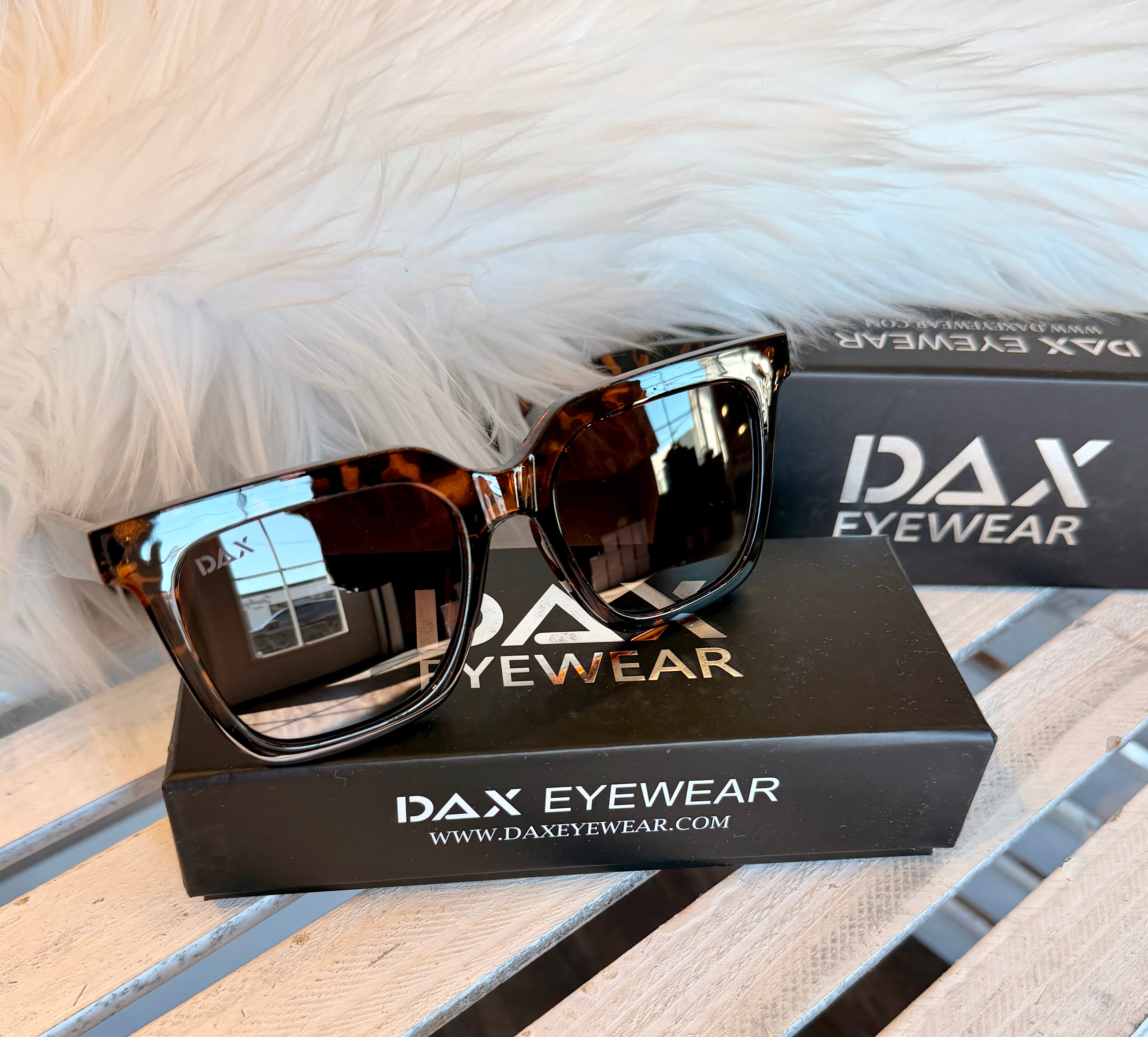 DAX SUNNIES