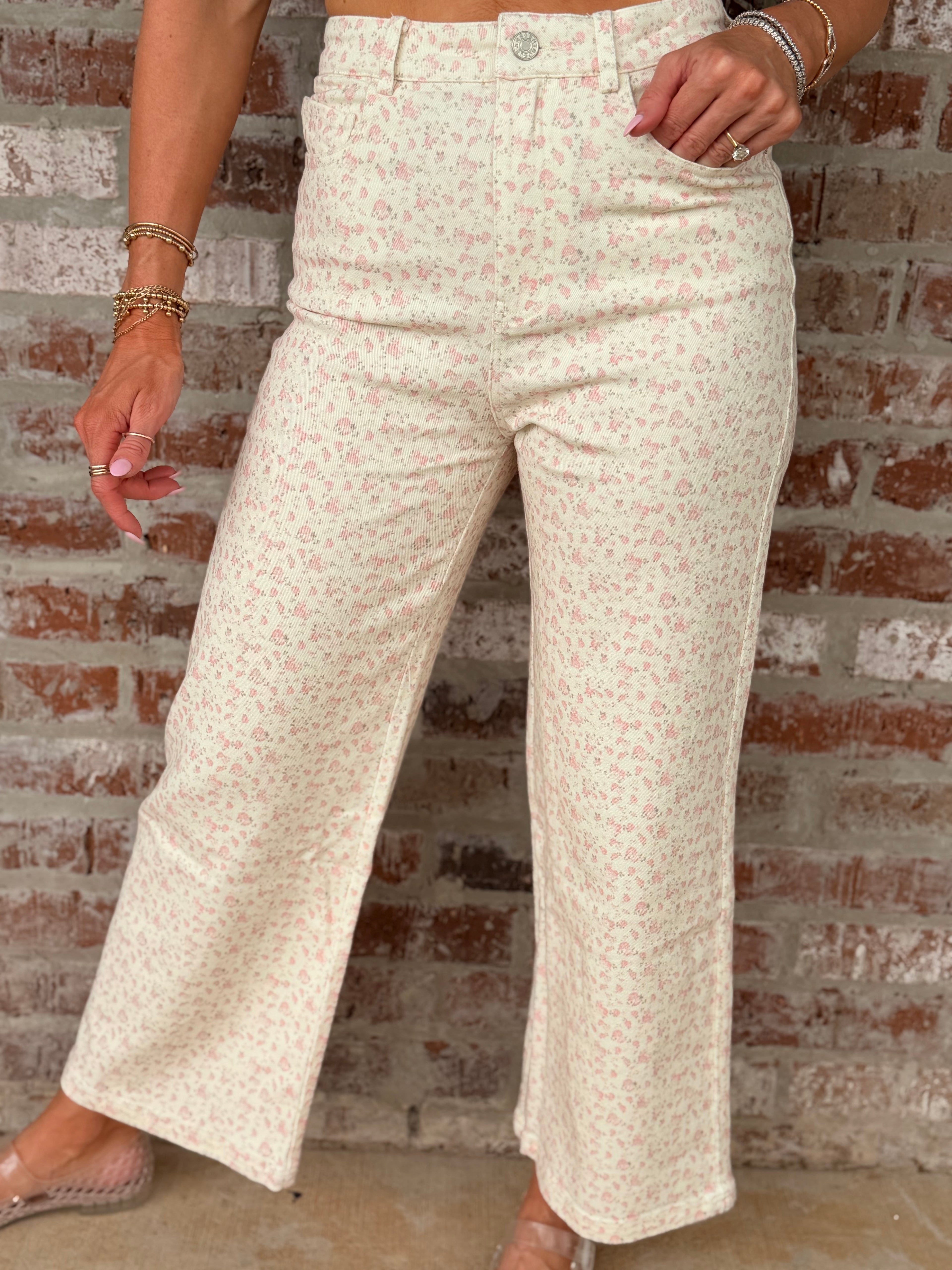 Ditsy Floral Crop Pant in Pink