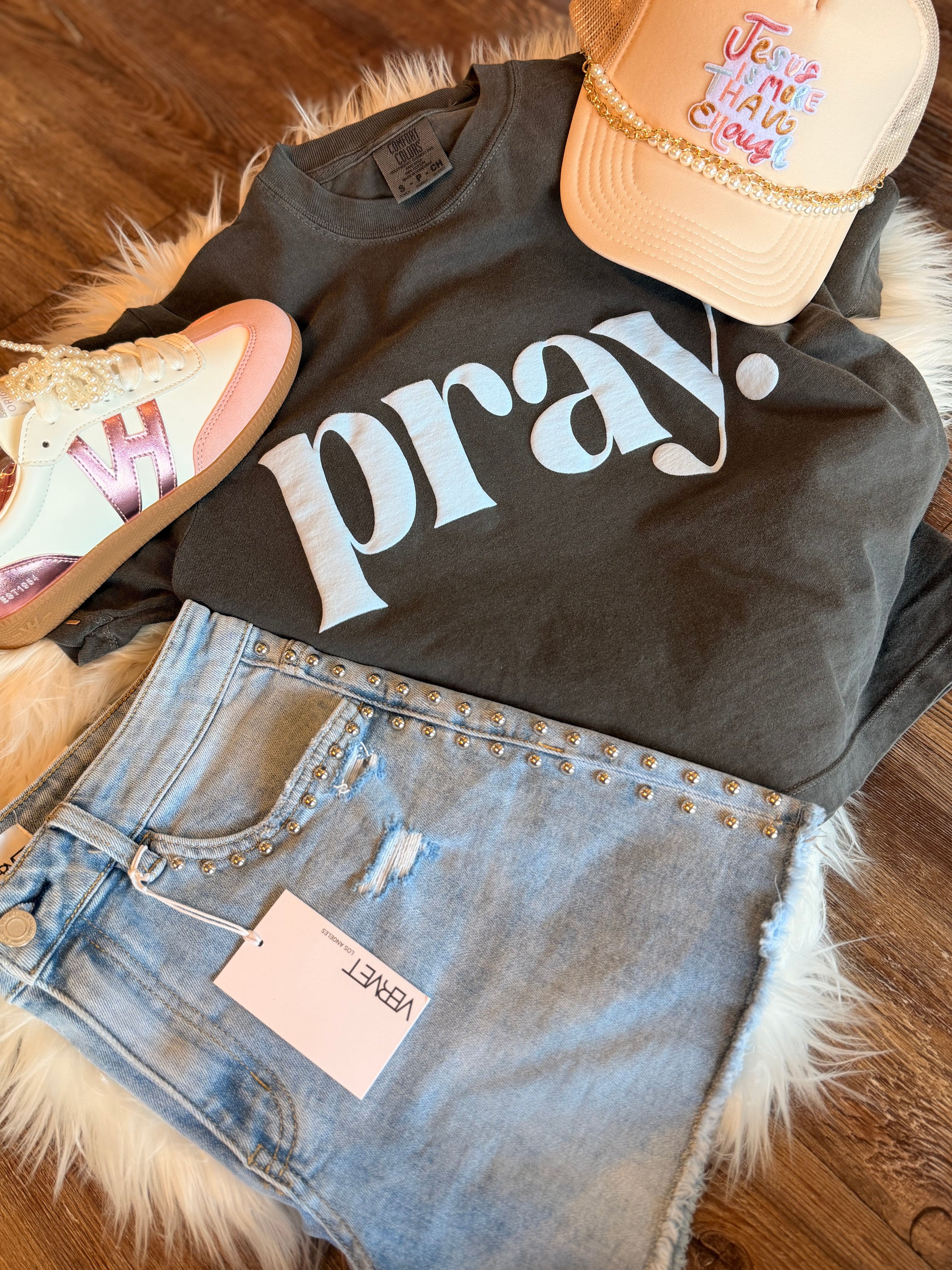 Pray Crop Tee