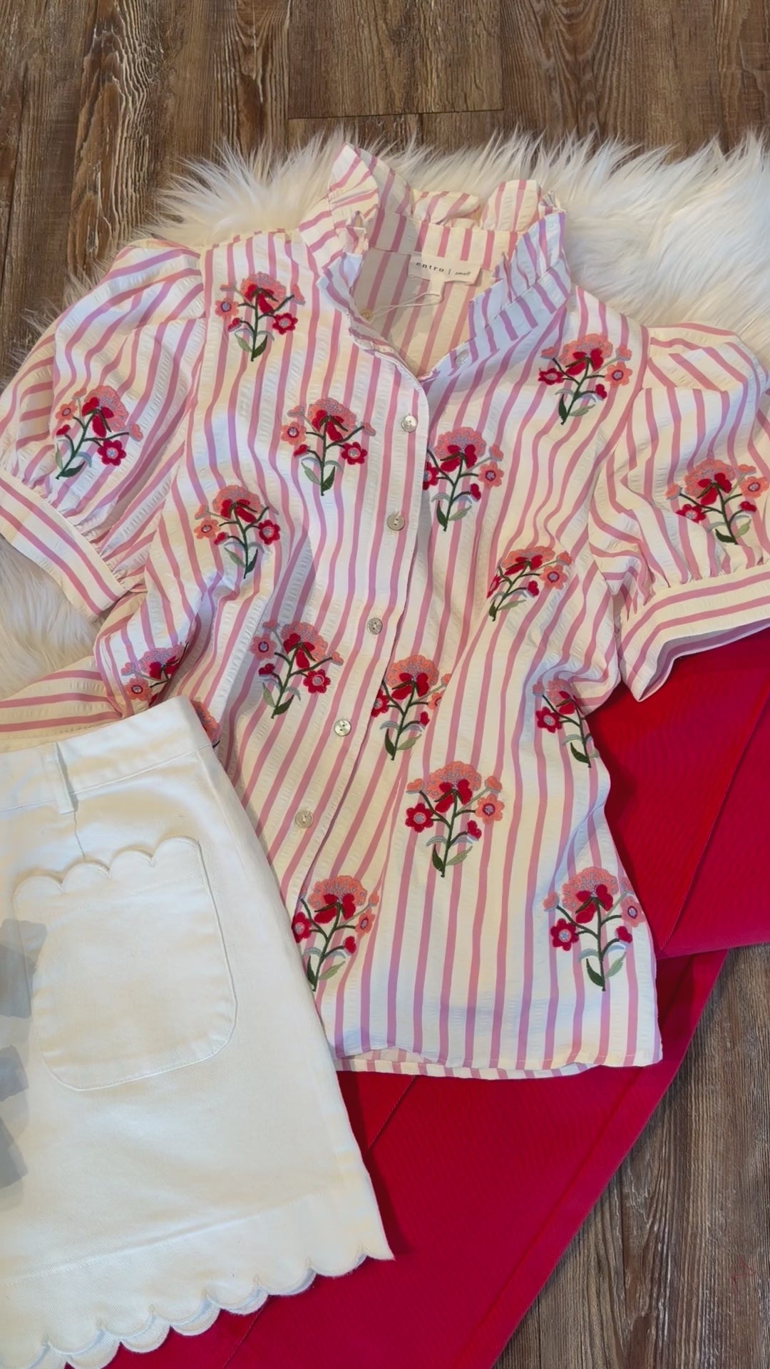 Pintuck Crop Pants in Red